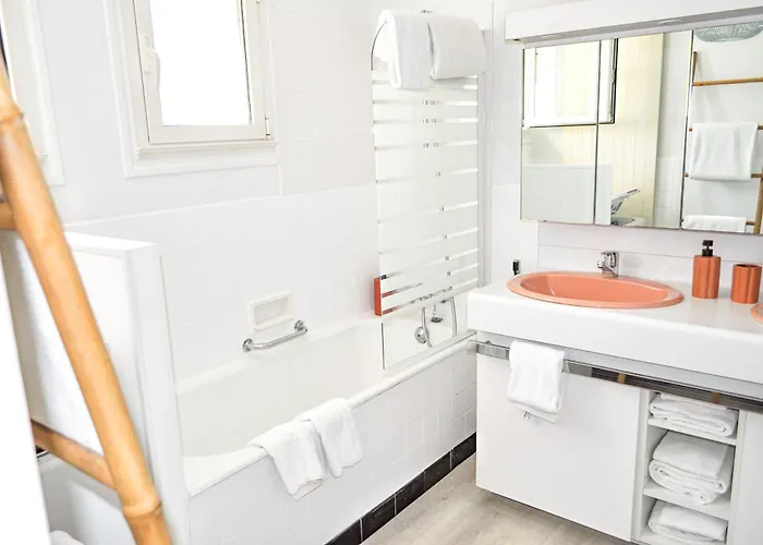 La Du Brittany Villa *